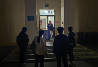 上海女教师:为保护患病学生 我最孤独