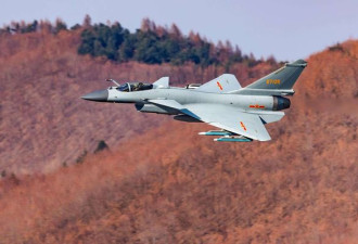 中国今派18架战机扰飞台湾 大威力战机上阵