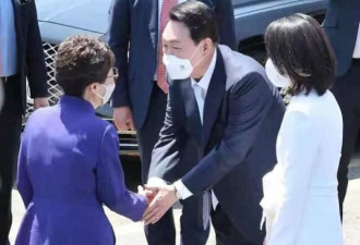 韩国新总统就职典礼！第一夫人白裙亮相