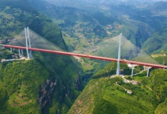 在世界最高桥上，看亚洲落差最大瀑布