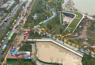 杭州金沙湖下沉广场再次积水 地铁安全吗