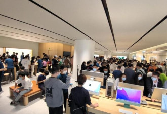 武汉第一家苹果零售店开业，来了八千人