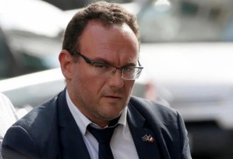 法国部长被控强奸2女性 本人:有残疾