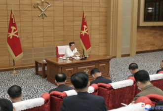 朝鲜单日新增10万以内 政治局积极评价疫情改善