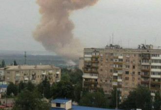 俄空袭击中乌克兰化工厂 引发巨大爆炸