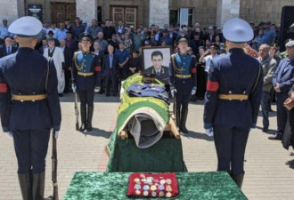 俄空军前少将在乌克兰“戴罪”阵亡
