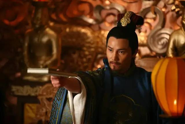 最“爱国”的人 往往也常常是“卖国”者