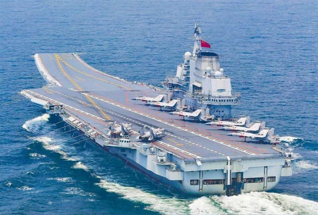 社交媒体：中国航母上出现了无人机群？