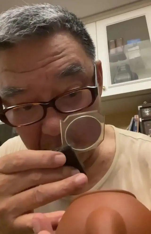 李立群自曝被搬家公司打碎紫砂壶