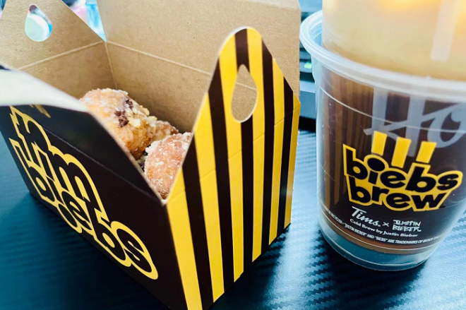 快冲!Tims x Bieber联名饮料Biebs Brew在加拿大全国上市!