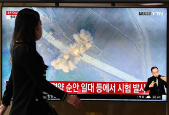 韩美也试射8枚导弹 射向不同目标