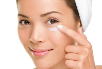 女性长期长脂肪粒和眼霜有关系吗？