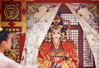 狄仁杰被诬陷谋反 亲朋好友都冷眼旁观