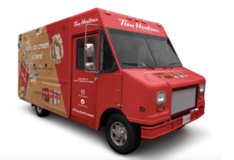 薅羊毛！Tim Hortons冰淇淋车闪现多伦多！周末发免费试吃！