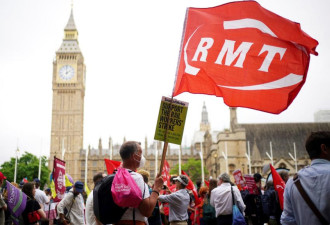 谈判破裂 英国铁路系统将进行30年来最大规模罢工