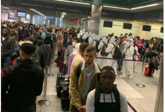 核查：巴黎机场禁止中国机组穿成大白模样？