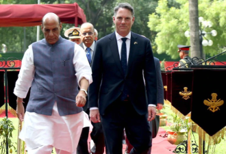 澳防长访问印度 呼吁中国增加军事扩张透明度