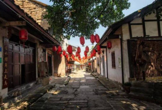 重庆这座汉代古镇 被称为“一脚踏三县”