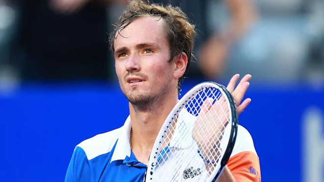 Seen here, Daniil Medvedev applauds fans after a tennis match in Mexico.