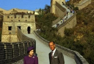 一位盲人来到上海外办说 英国女王要见我