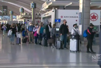 加拿大亚裔母女睡在机场厕所：最糟最混乱体验！