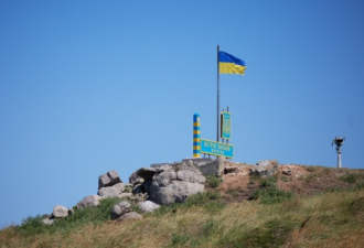 捍卫战告捷！蛇岛重新升起乌克兰国旗