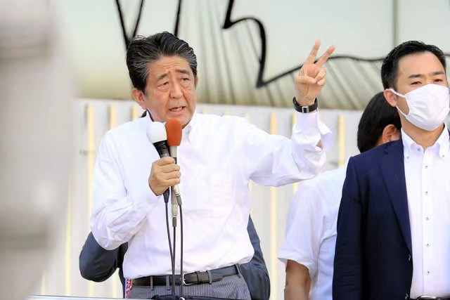 安倍晋三在7月1日发表演讲(图源:日本共同社)