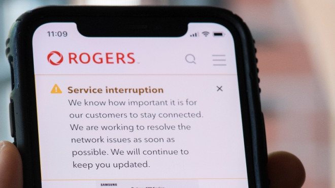 Rogers outage: Service still down with no updated timeline | CTV News
