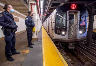 纽约14岁少年地铁站台被刺身亡 嫌犯被捕