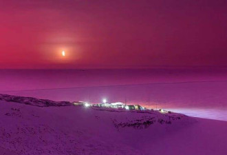 罕见！粉色光笼罩南极洲 为何与汤加火山喷发有关?