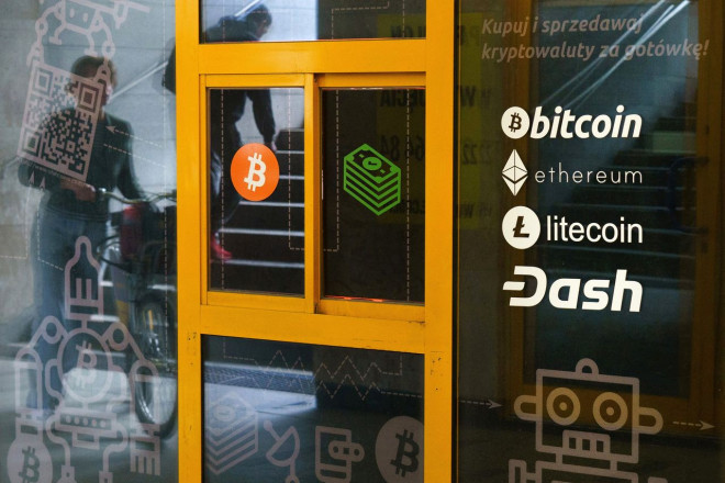 专题报道:聚焦新冠疫情的全球影响