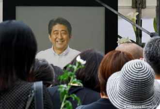 安倍晋三国葬惹议 日本辩论扩军议题