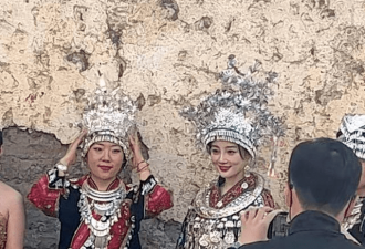 女星穿民族服饰：刘诗诗端庄,李小璐漂亮