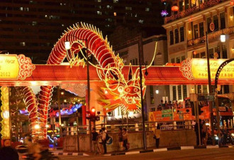 新加坡华人占74% 为什么国歌却必须用马来语唱