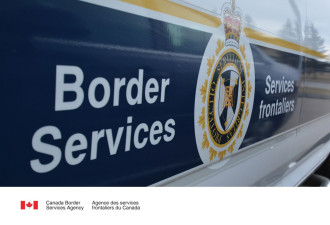 加拿大边境服务局在卑诗省截获“幽灵枪”
