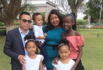 华人35岁跑非洲打工：娶非洲媳妇生三儿