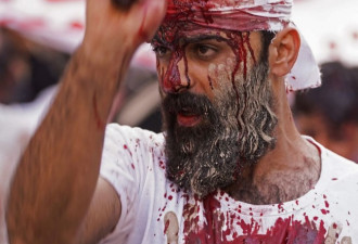 可怕！满目血腥 伊斯兰年度血祭纪念圣者殉难