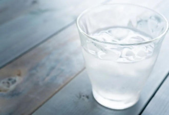 长期喝冰水，到底会对身体造成什么危害?