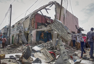 青年党袭击索马利亚首都饭店 增至21死117伤