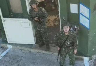 台湾士兵向无人机扔石块：中国网民取笑
