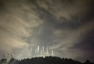北海道夜空惊见“神秘光柱” 网民称外星人入侵