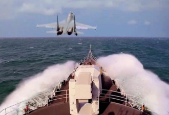 力挺：美海军第七舰队证实 例行性通过台湾海峡