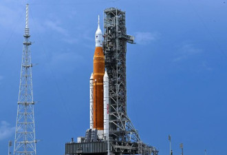 引擎燃料泄漏 NASA被迫推迟登月火箭发射计划