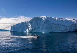 格陵兰岛冰层不断融化 学者：相当于一脚踏进坟墓
