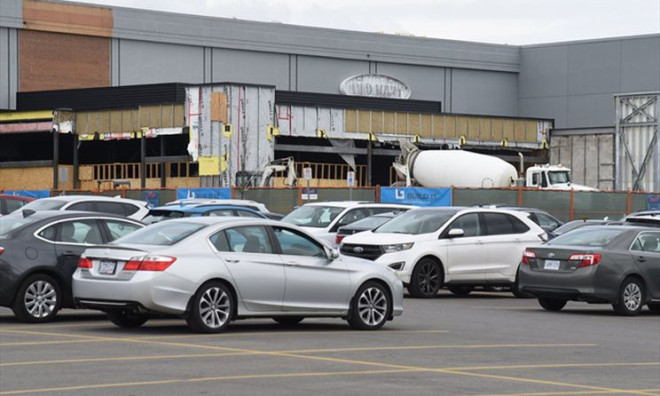 Upper Canada Mall - Construction