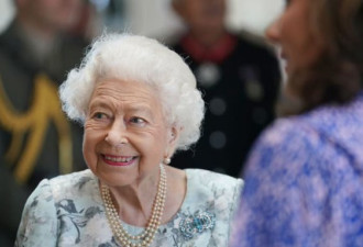 英女王宣布一消息，在位70年来首次！