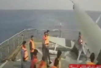 伊朗再次捕获美军无人艇 捞上军舰检查后推下水