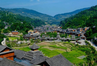 中国唯一“漂”在水上的古镇 未修桥通车