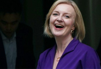 47岁的她赢了：英国迎来强硬外交女首相