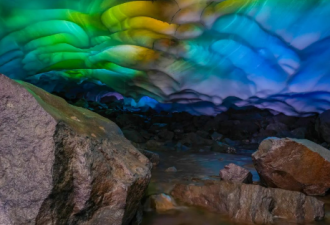 美得要命? 美国绝美彩虹冰洞首次被发现